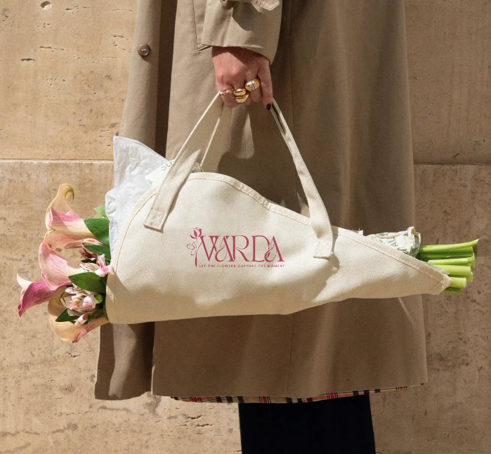 Catchy Handy Flowers